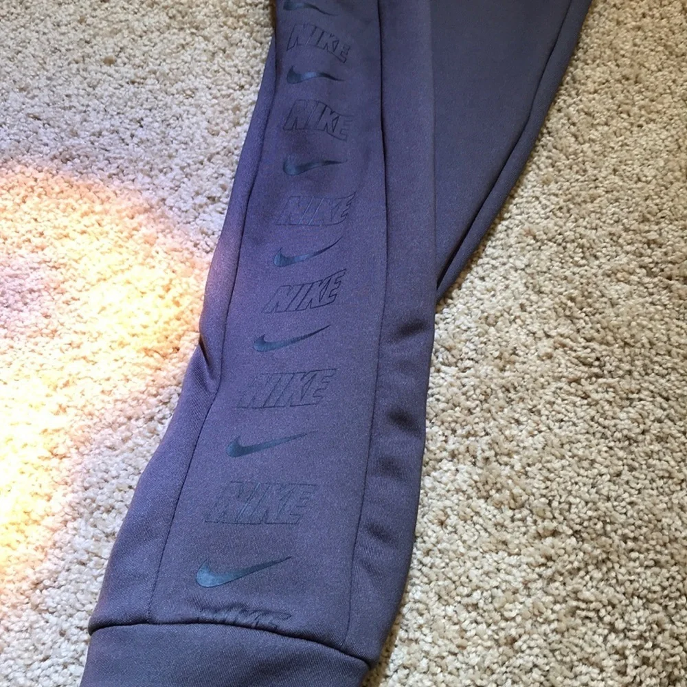 NWT! NIKE Size S grey fleece lined athletic pants
